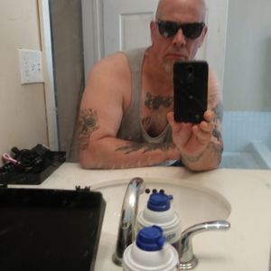 Meet your Posher, Damon